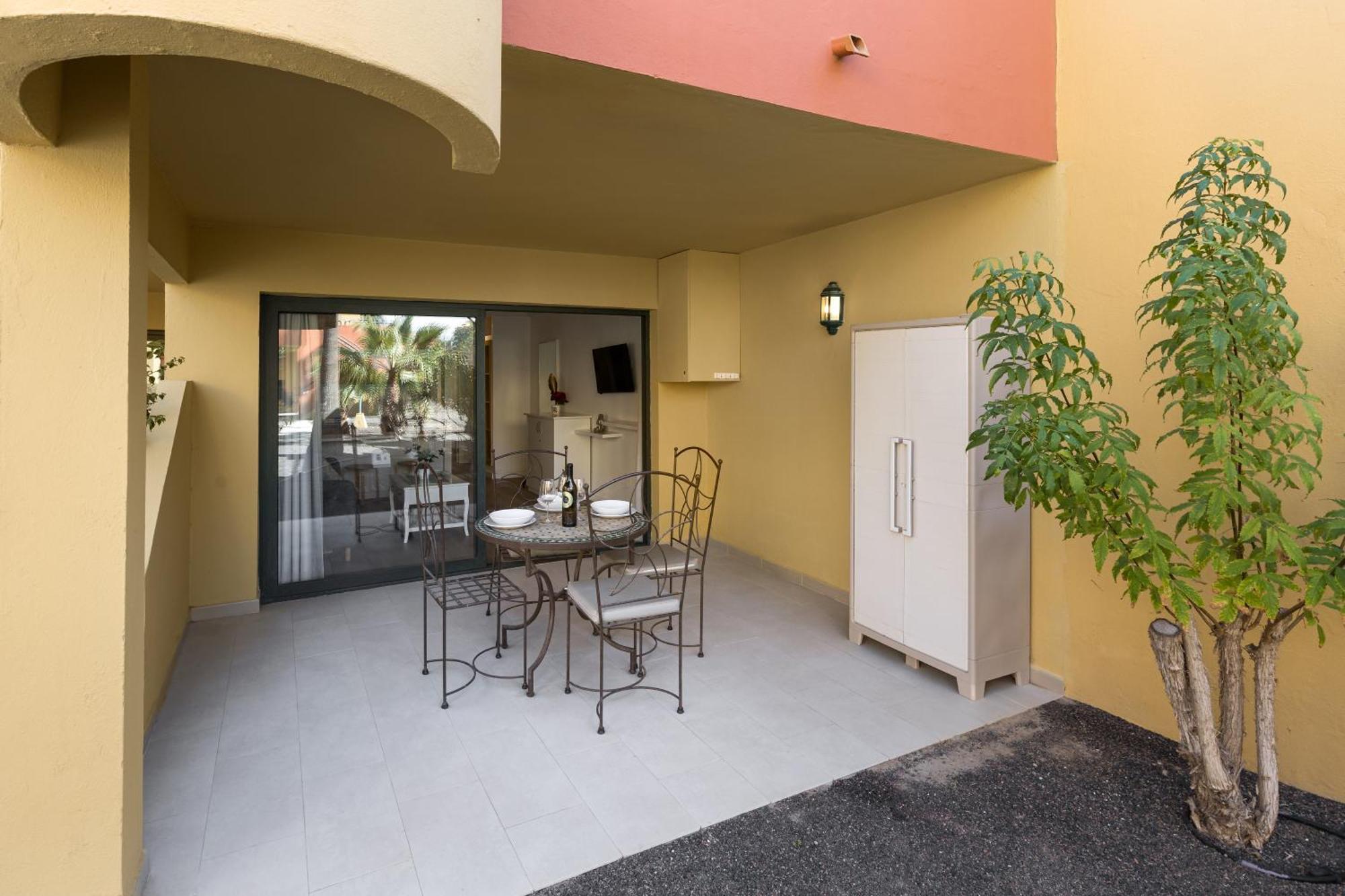 Home2Book Pool & Tennis Court Cozy Apt, Corralejo Eksteriør bilde